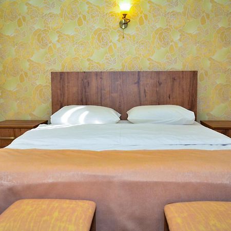 Asour Hotel กอริส ภายนอก รูปภาพ